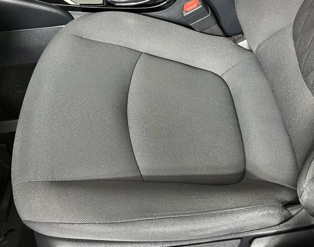 Toyota Corolla  Комфорт (CVT) 18