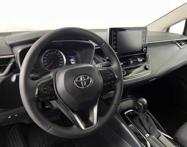 Toyota Corolla  Комфорт (CVT) 18