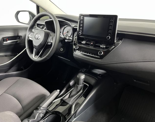 Toyota Corolla  Комфорт (CVT) 18