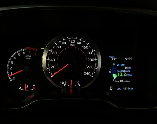 Toyota Corolla  Комфорт (CVT) 18