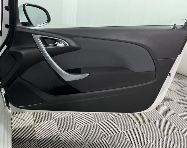 Opel Astra  Базовая