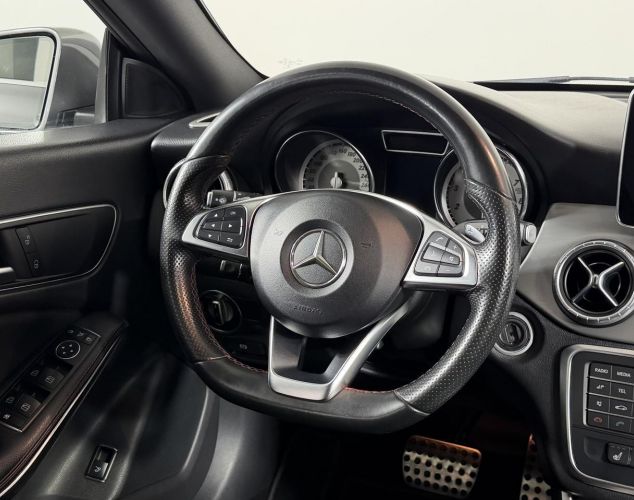 Mercedes-Benz CLA-Класс  
