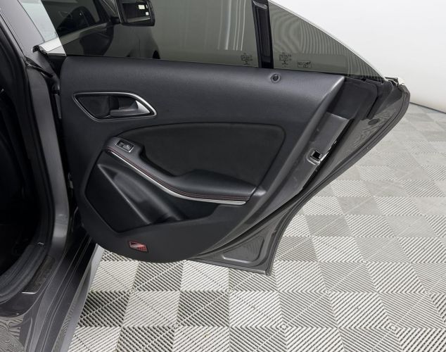 Mercedes-Benz CLA-Класс  