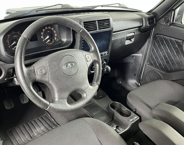 LADA (ВАЗ) Niva (4x4)  