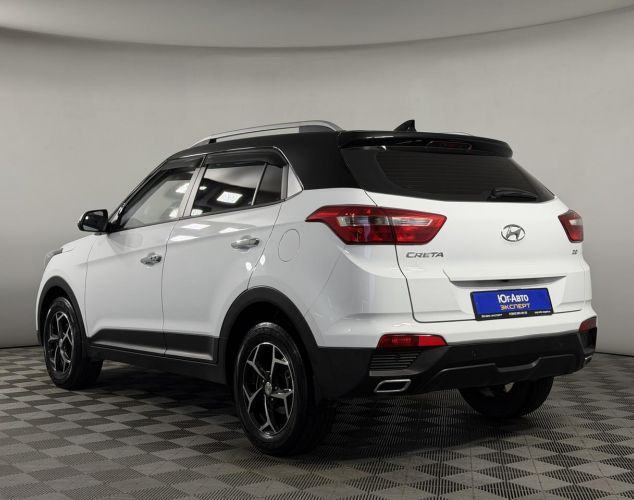 Hyundai Creta  Travel + Advanced + Двухцветная окраска кузова