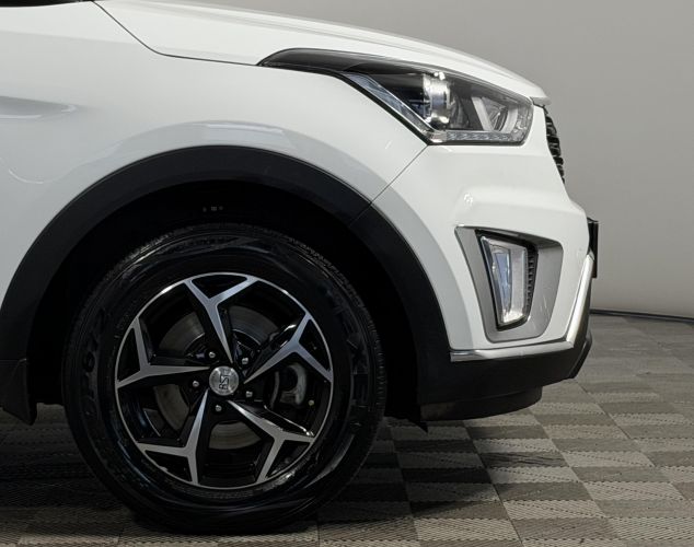 Hyundai Creta  Travel + Advanced + Двухцветная окраска кузова