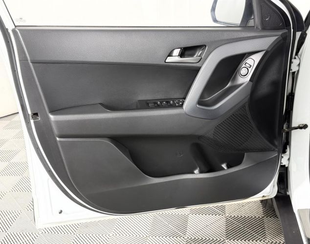 Hyundai Creta  Travel + Advanced + Двухцветная окраска кузова