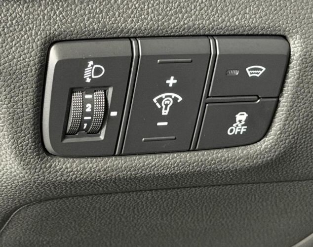 Hyundai Creta  Travel + Advanced + Двухцветная окраска кузова