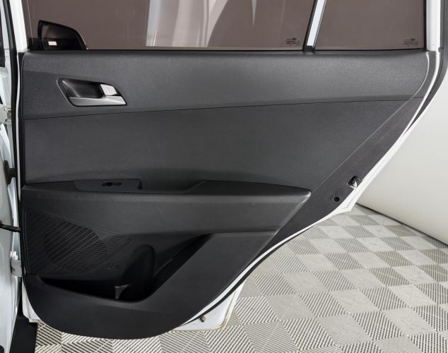 Hyundai Creta  Travel + Advanced + Двухцветная окраска кузова