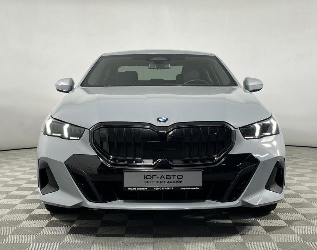 BMW 5 серия  