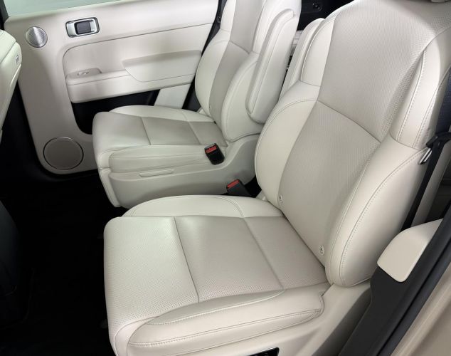 LiXiang (Li Auto) L9  