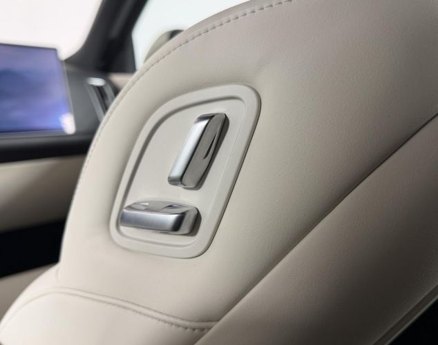 LiXiang (Li Auto) L9  