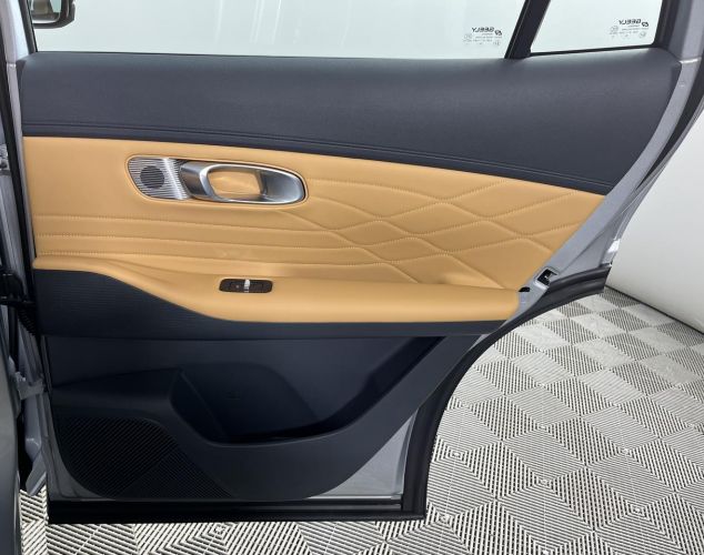 Geely Galaxy Starship 7  