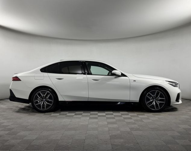 BMW 5 серия  