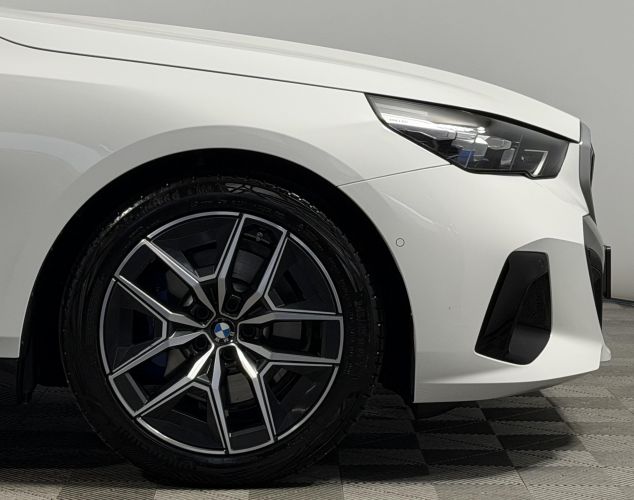 BMW 5 серия  