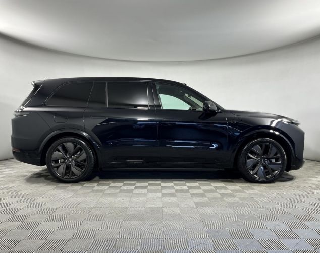 LiXiang (Li Auto) L9  