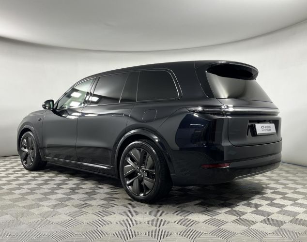 LiXiang (Li Auto) L9  