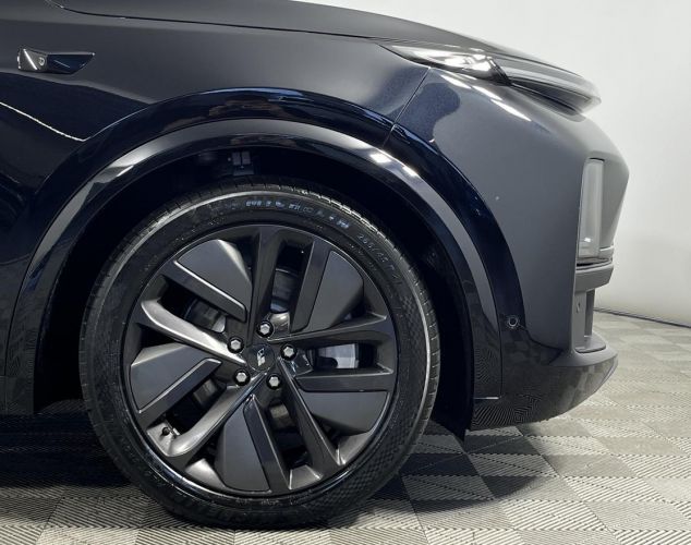 LiXiang (Li Auto) L9  