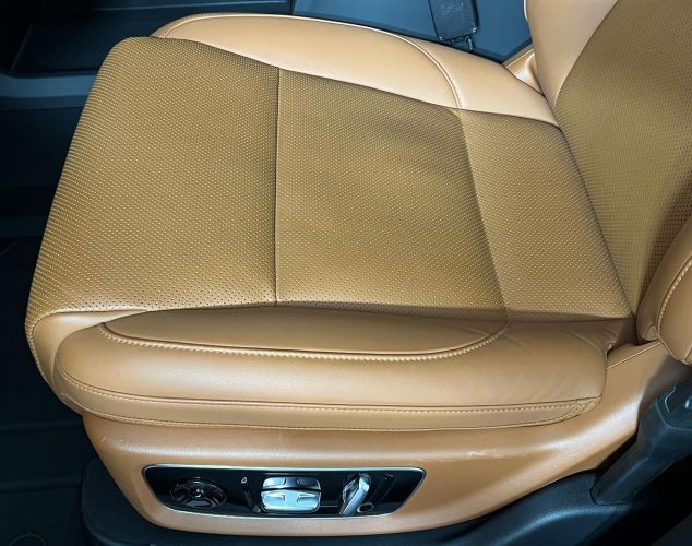 LiXiang (Li Auto) L9  