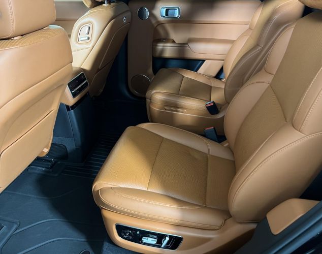 LiXiang (Li Auto) L9  