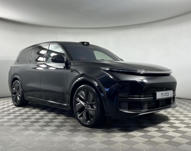 LiXiang (Li Auto) L9  