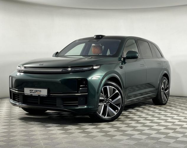 LiXiang (Li Auto) L7  