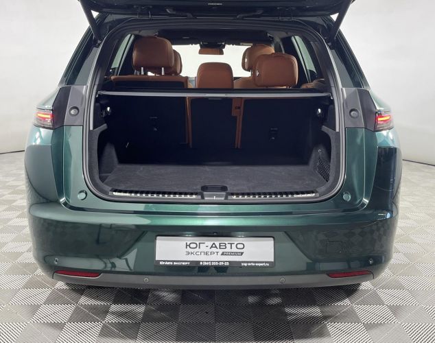 LiXiang (Li Auto) L7  