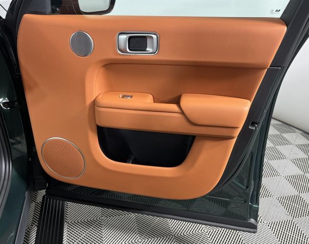 LiXiang (Li Auto) L7  