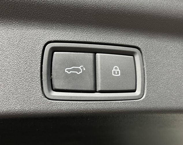 LiXiang (Li Auto) L7  