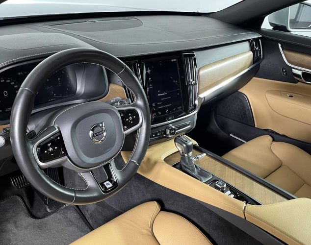 Volvo S90  Inscription