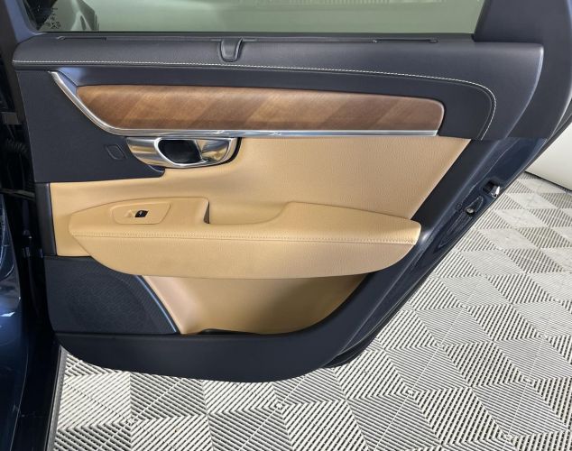 Volvo S90  Inscription