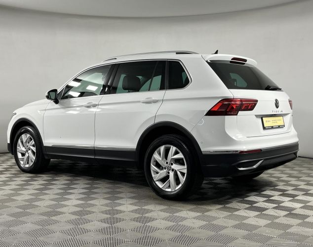 Volkswagen Tiguan  Respect