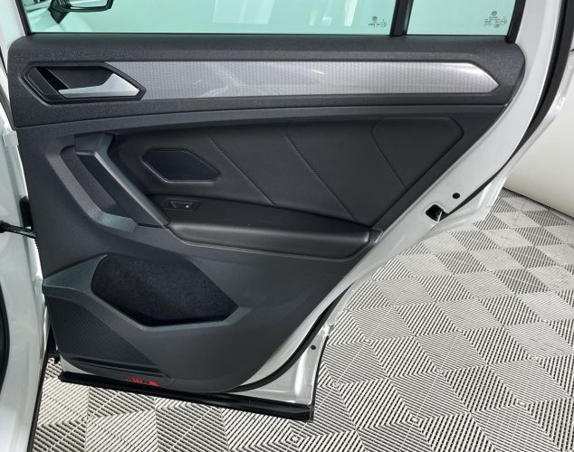 Volkswagen Tiguan  Respect