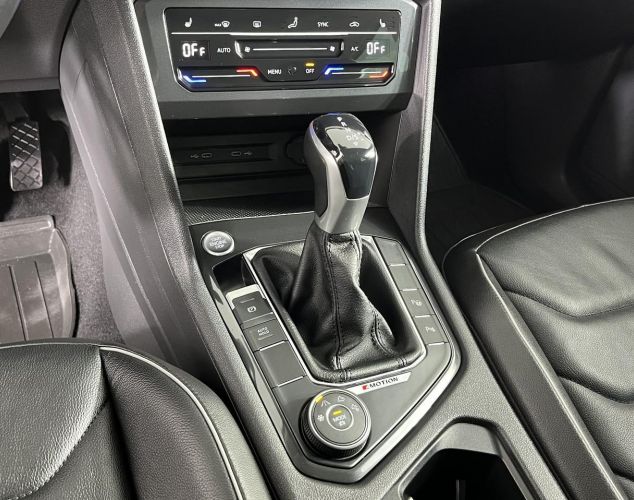 Volkswagen Tiguan  Respect