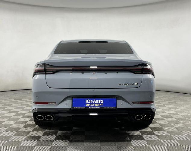 Geely Preface  Флагман