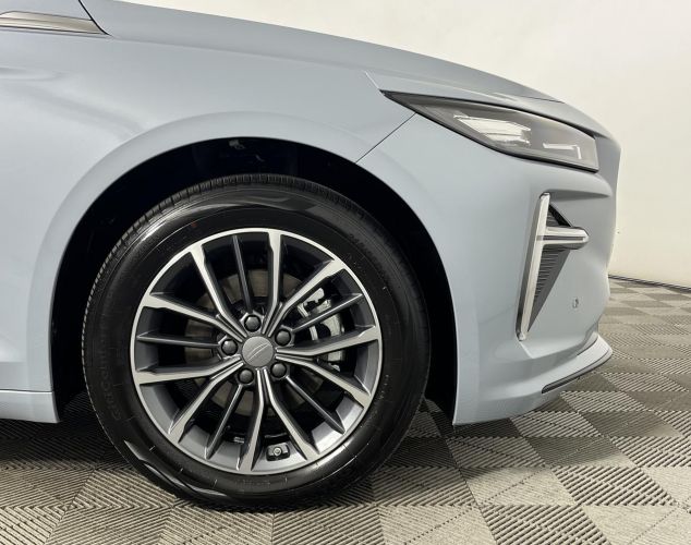 Geely Preface  Флагман