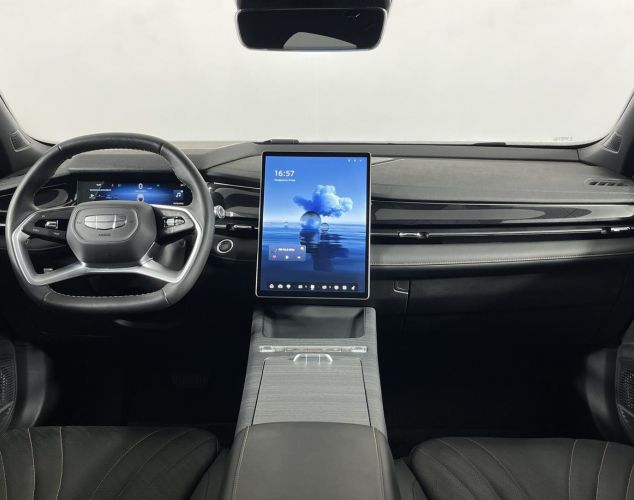 Geely Preface  Флагман