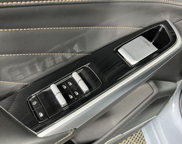 Geely Preface  Флагман