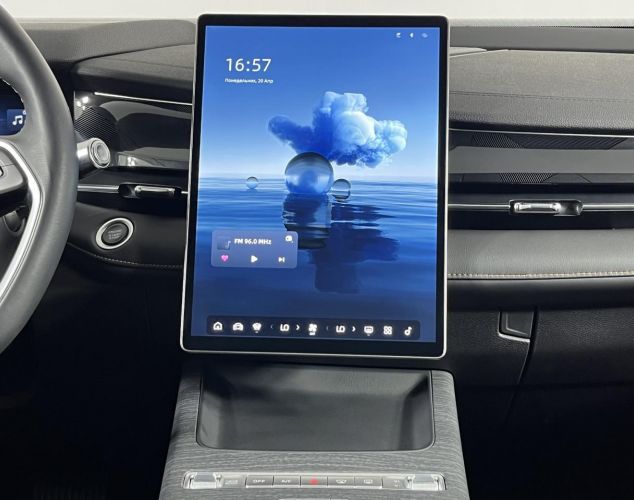 Geely Preface  Флагман