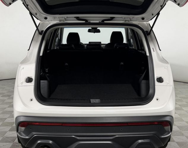 Chevrolet NAV Captiva  Premier 7 Seats