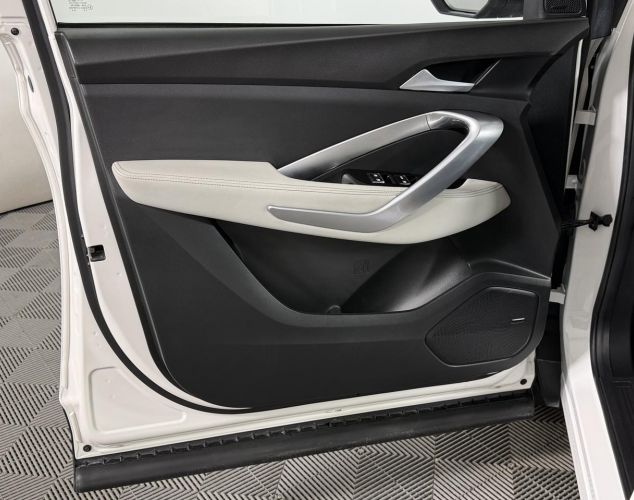 Chevrolet NAV Captiva  Premier 7 Seats