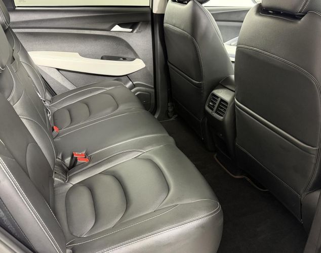 Chevrolet NAV Captiva  Premier 7 Seats