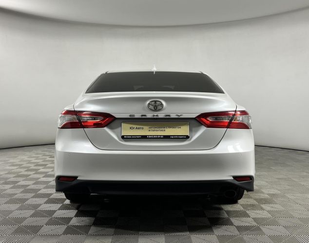 Toyota Camry  Элеганс Safety