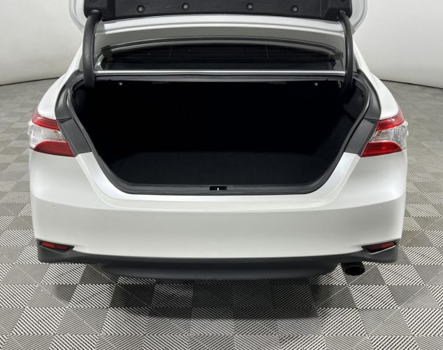 Toyota Camry  Элеганс Safety