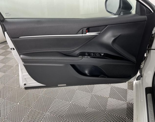 Toyota Camry  Элеганс Safety