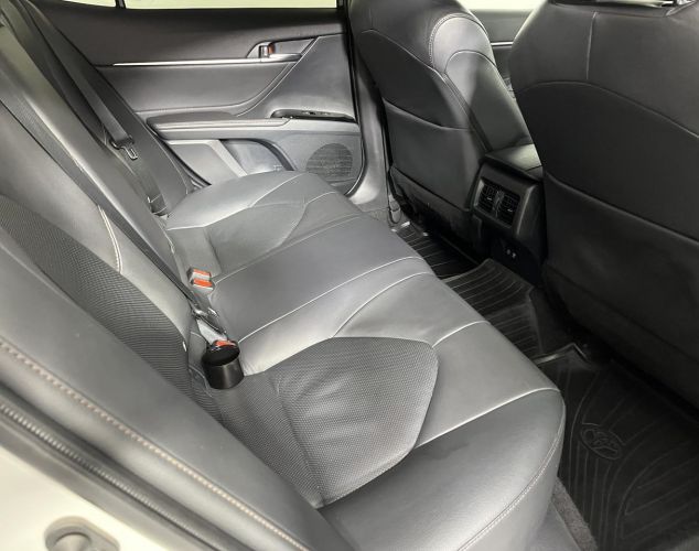 Toyota Camry  Элеганс Safety