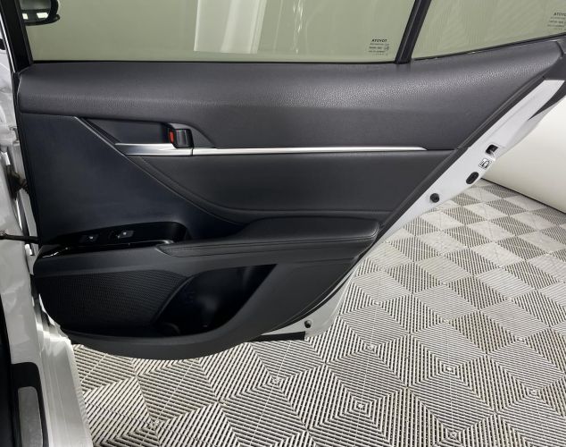 Toyota Camry  Элеганс Safety