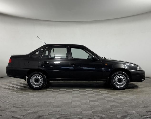 Daewoo Nexia  Базовая ГУР+кондиционер