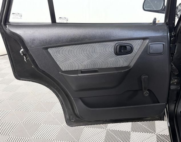 Daewoo Nexia  Базовая ГУР+кондиционер