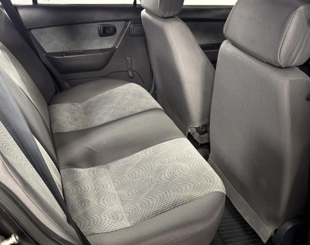 Daewoo Nexia  Базовая ГУР+кондиционер